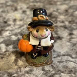 Vintage 1984 Wee Forest Folk Peter’s Pumpkin Annette Petersen Mouse Figure